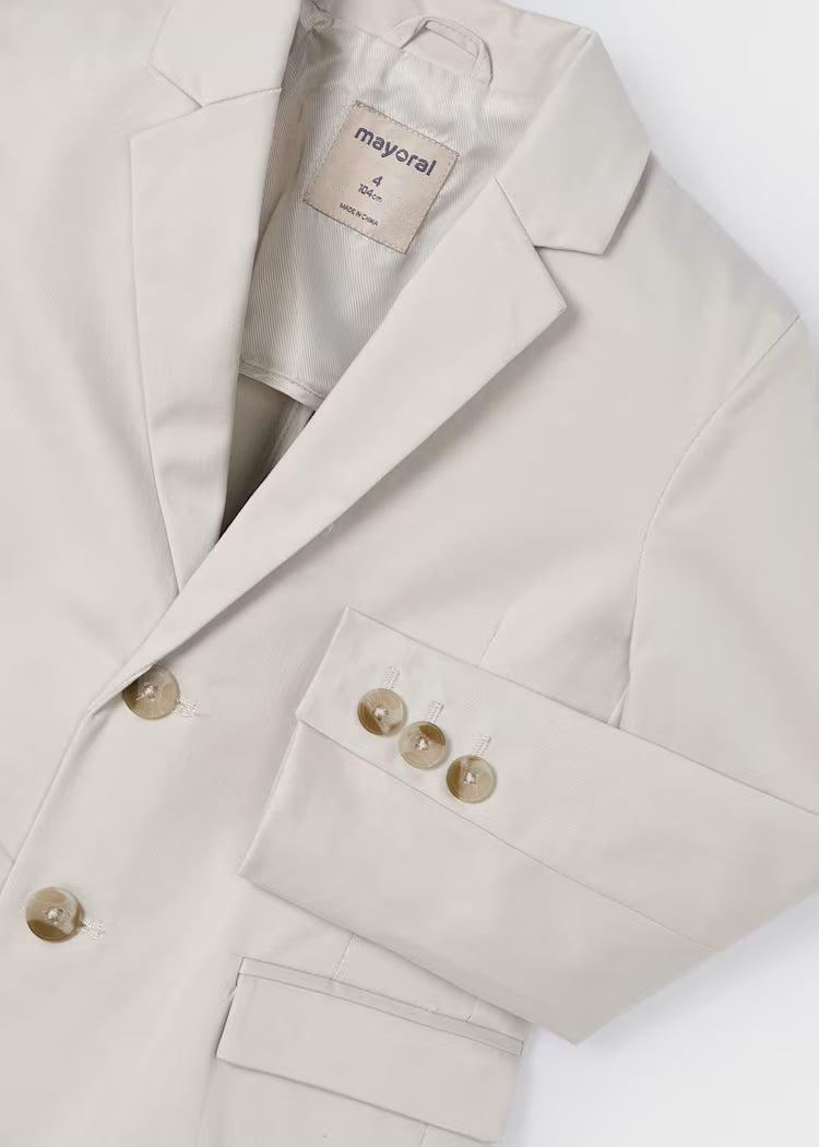 Mayoral stilingas švarkas berniukui.