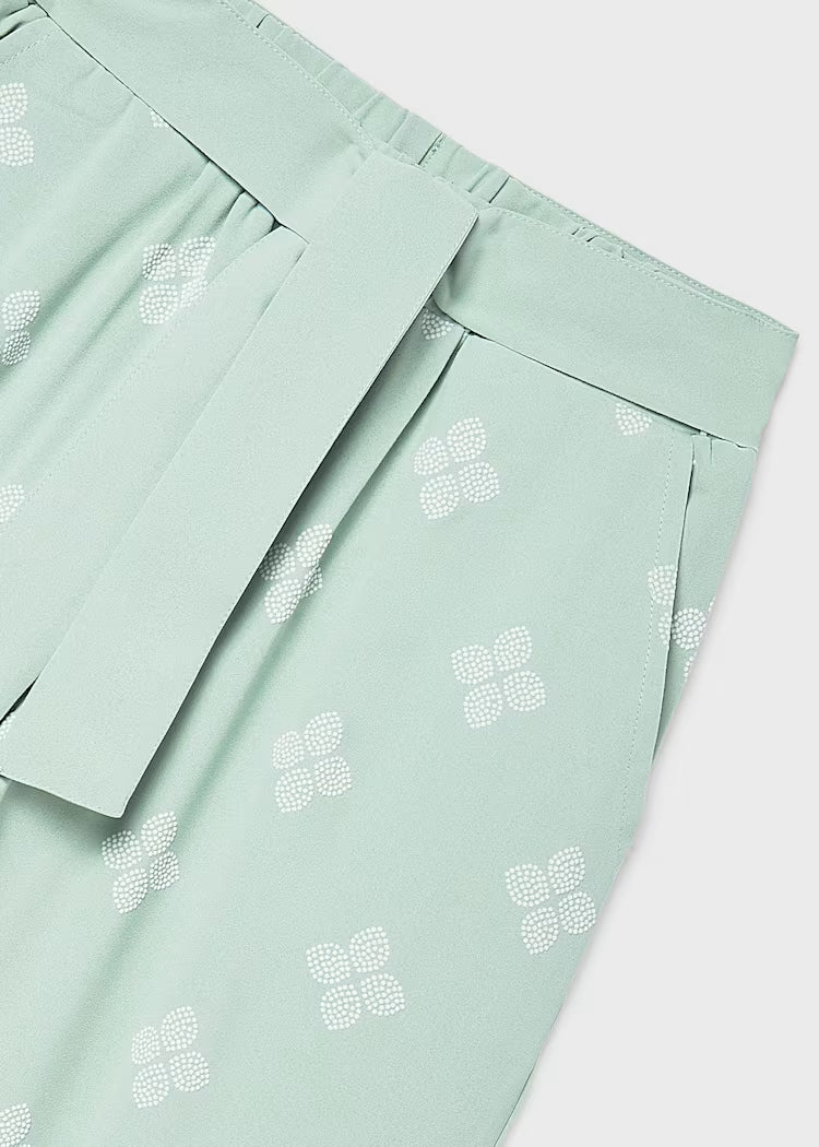 Plačios laisvalaikio kelnės mergaitėms.