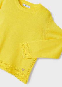 Megztas megztinis su ažūrinėmis detalėmis mergaitei